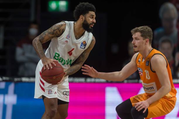 依旧延续其 依旧延续其