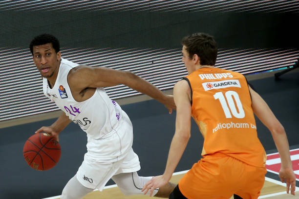 仅仅依赖于 仅仅依赖于